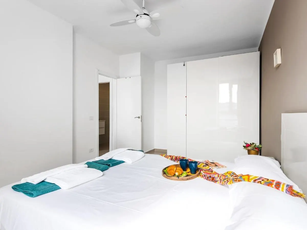 1413 Panoramic 1 Bedroom, Ocean View! 帕莱索海滩 西班牙
